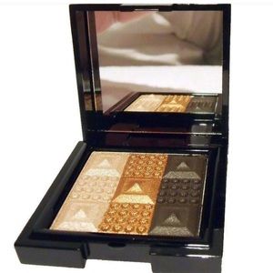 New Stila stay all day wet to set shadow trio.